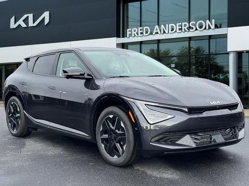 New 2025 Kia EV6 Wind image 1