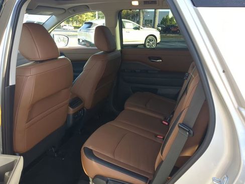 Certified 2024 Nissan Pathfinder Platinum w/ Cargo Package image 13