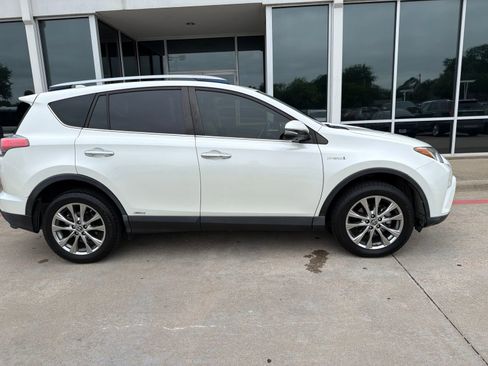 Used 2017 Toyota RAV4 Limited w/ Advanced Technology Package AWD/4WD image 3