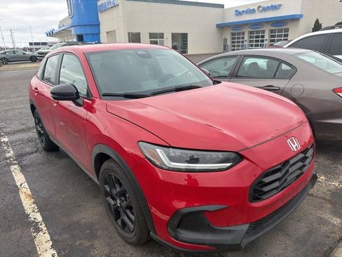 Used 2024 Honda HR-V Sport image 2