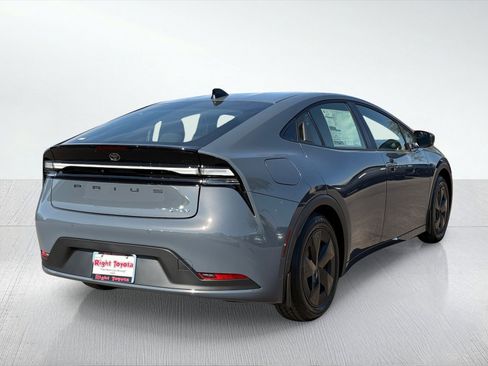 New 2026 Toyota Prius Plug-In Hybrid image 7