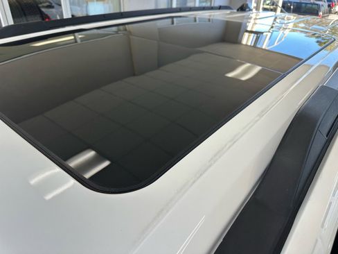 New 2026 Ford Expedition Active image 5