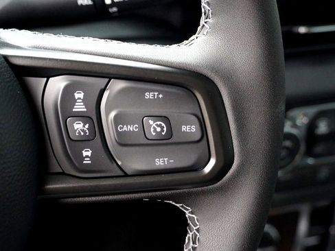 New 2026 Jeep Gladiator Sport AWD/4WD image 19