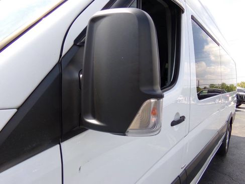 Used 2014 Mercedes-Benz Sprinter 2500 image 48