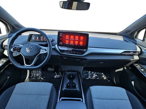 Certified 2024 Volkswagen ID.4 2WD image 9