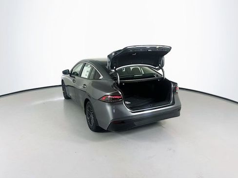 New 2026 Nissan Sentra SV image 9