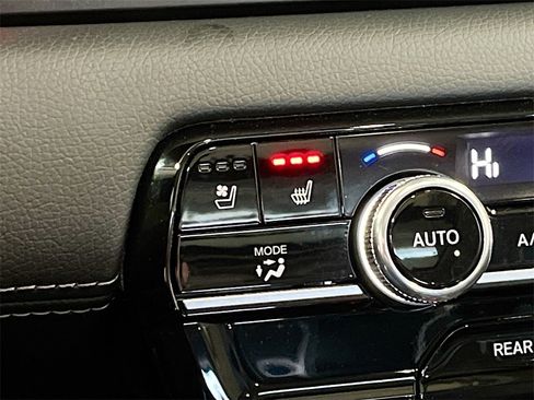 Used 2025 Honda Pilot Elite image 21