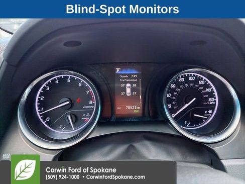 Used 2018 Toyota Camry SE w/ Moonroof Package FWD image 3
