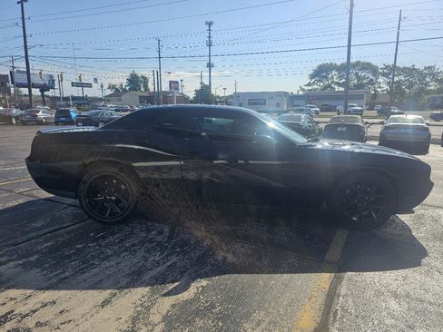 Used 2013 Dodge Challenger R/T Plus RWD image 4