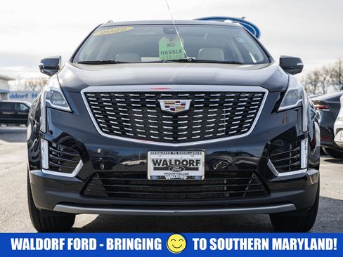 Used 2022 Cadillac XT5 Premium Luxury image 2