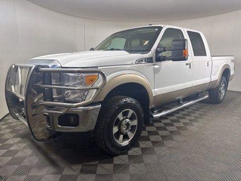 Used 2012 Ford F250 Lariat w/ Lariat Interior Pkg image 8