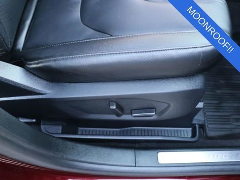 Used 2024 Ford Edge Titanium w/ Equipment Group 301A image 9