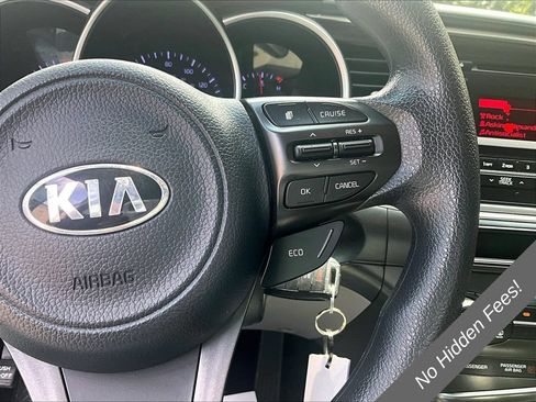 Used 2015 Kia Optima LX FWD image 11