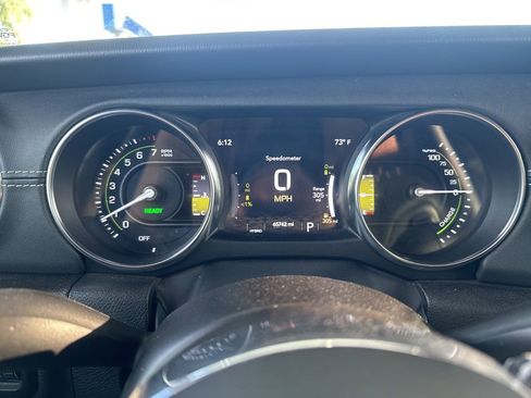 Used 2023 Jeep Wrangler Unlimited Sahara image 10