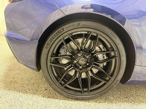 Used 2025 Chevrolet Corvette Z06 w/ Stealth Interior Trim Package RWD image 16