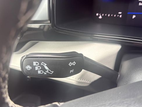 Used 2025 Volkswagen Taos S image 17