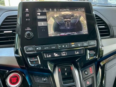 Certified 2022 Honda Odyssey Touring image 39