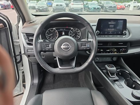 Used 2023 Nissan Rogue SV w/ SV Premium B Package AWD/4WD image 11
