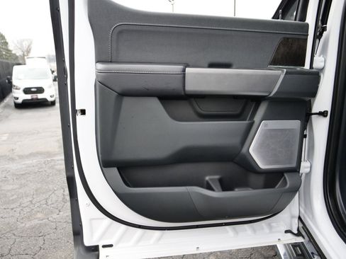 Used 2021 Ford F150 Lariat w/ Equipment Group 502A High image 39