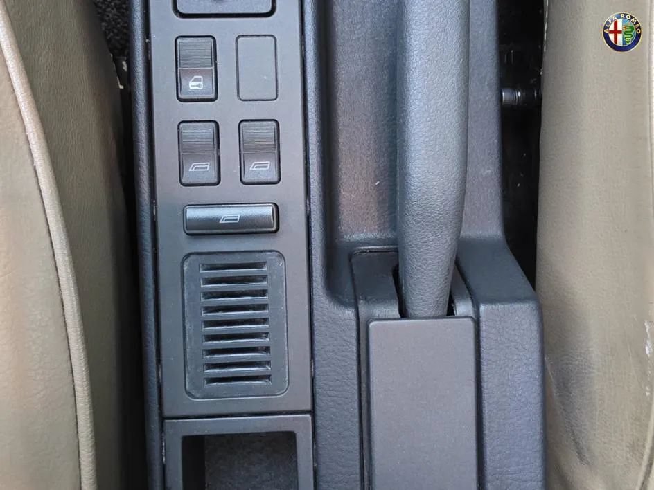 Used 1995 Alfa Romeo 164 LS FWD image 13