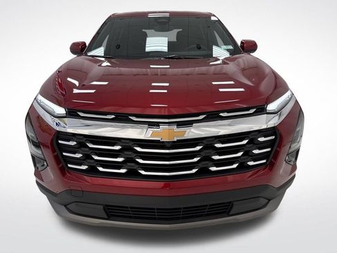 New 2026 Chevrolet Equinox LT w/ Convenience Package II image 2
