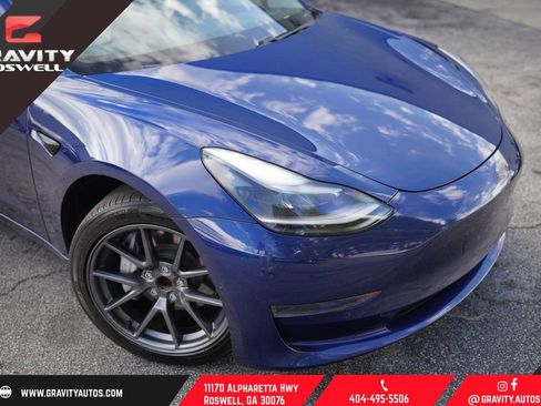 Used 2021 Tesla Model 3 Standard Range Plus image 8