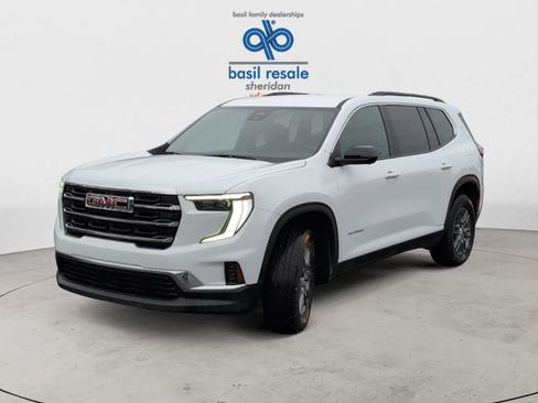 Used 2025 GMC Acadia Elevation image 3