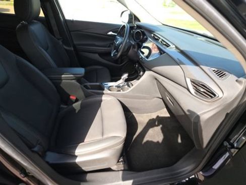 Used 2023 Buick Encore GX Preferred w/ Cold Weather Comfort Package FWD image 31