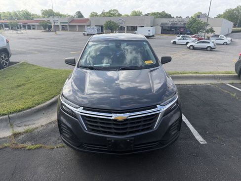 Used 2022 Chevrolet Equinox LS w/ Driver Confidence II Package image 14