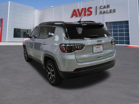 Used 2025 Jeep Compass Limited AWD/4WD image 7