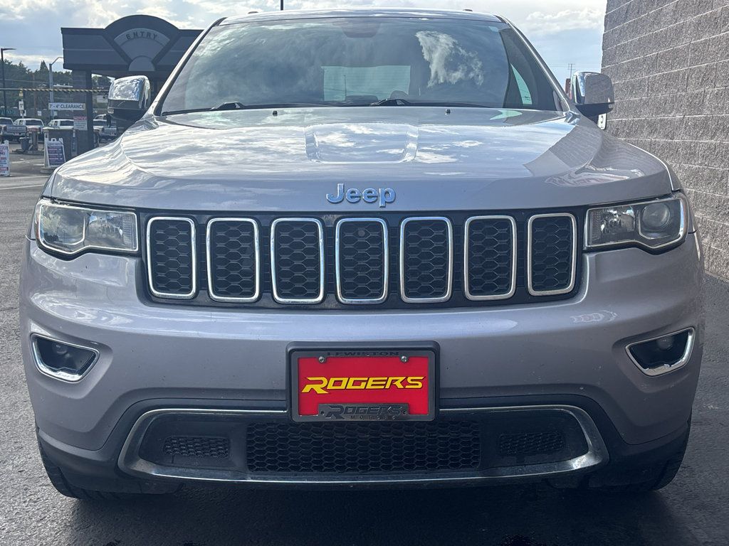 Used 2017 Jeep Grand Cherokee Limited AWD/4WD image 2