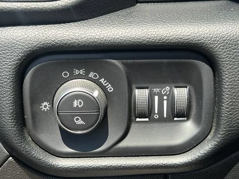 Used 2021 RAM 1500 Laramie w/ Sport Appearance Package AWD/4WD image 21