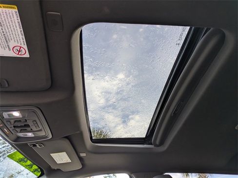 Used 2023 GMC Sierra 2500 Denali w/ Denali Ultimate Package image 21