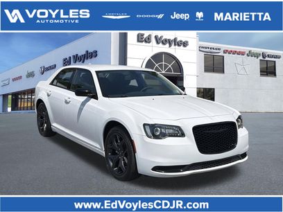 Used 2022 Chrysler 300 Touring w/ Sport Appearance Package