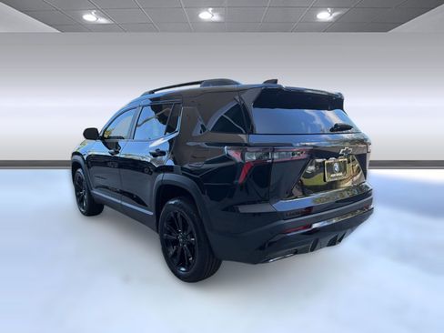 Used 2026 Chevrolet Equinox RS FWD image 3