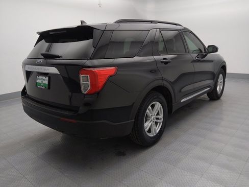 Used 2023 Ford Explorer XLT image 10