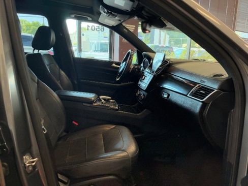 Used 2019 Mercedes-Benz GLS 450 4MATIC w/ Premium 1 Package image 37