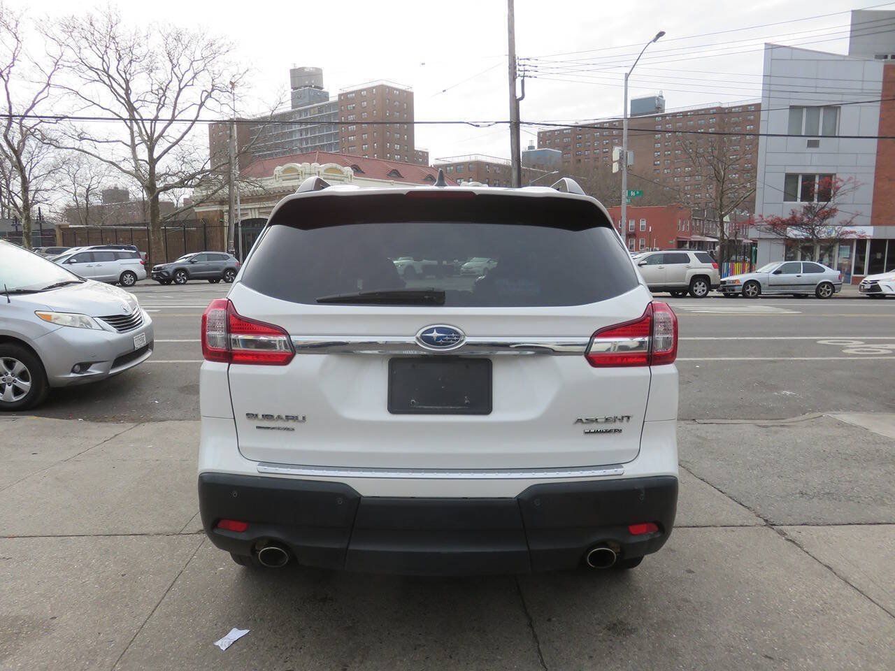 Used 2020 Subaru Ascent Limited w/ Technology Package AWD/4WD image 8