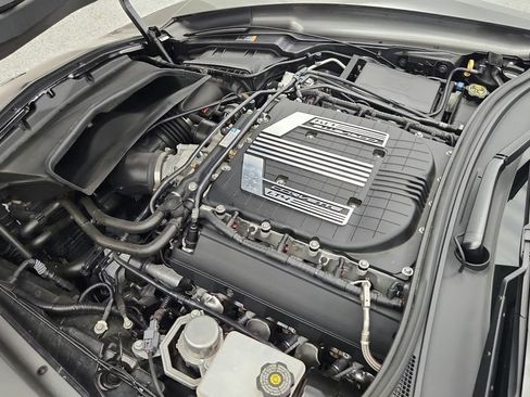 Used 2015 Chevrolet Corvette Z06 w/ 3LZ Preferred Equipment Group RWD image 20