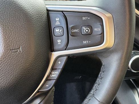 Used 2025 RAM 1500 Big Horn AWD/4WD image 23