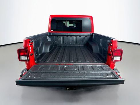 New 2025 Jeep Gladiator Sport image 28