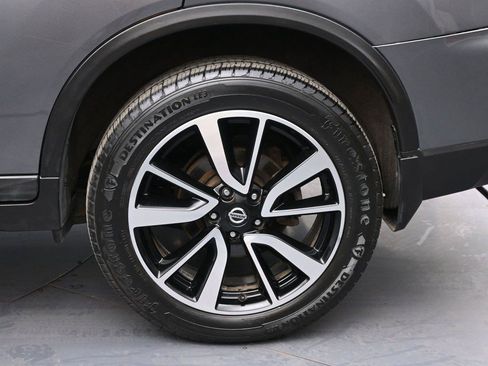 Used 2019 Nissan Rogue SL w/ Premium Package AWD/4WD image 11