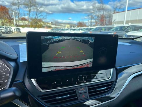 New 2025 Nissan Altima 2.5 SR w/ SR Premium Package image 12