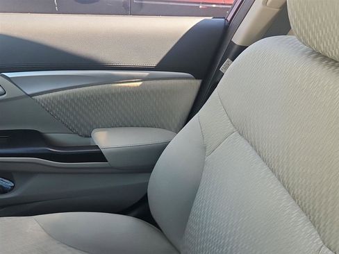 Used 2015 Honda Civic EX image 16