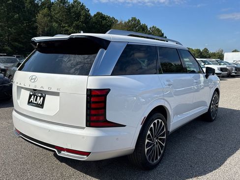 New 2026 Hyundai Palisade Calligraphy FWD image 6