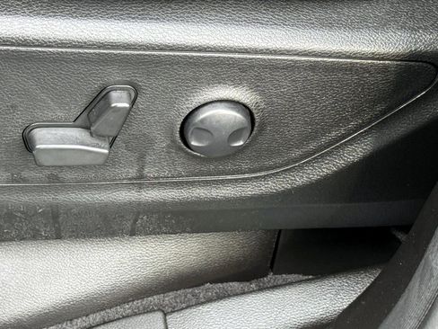 Used 2025 RAM 1500 Big Horn image 16