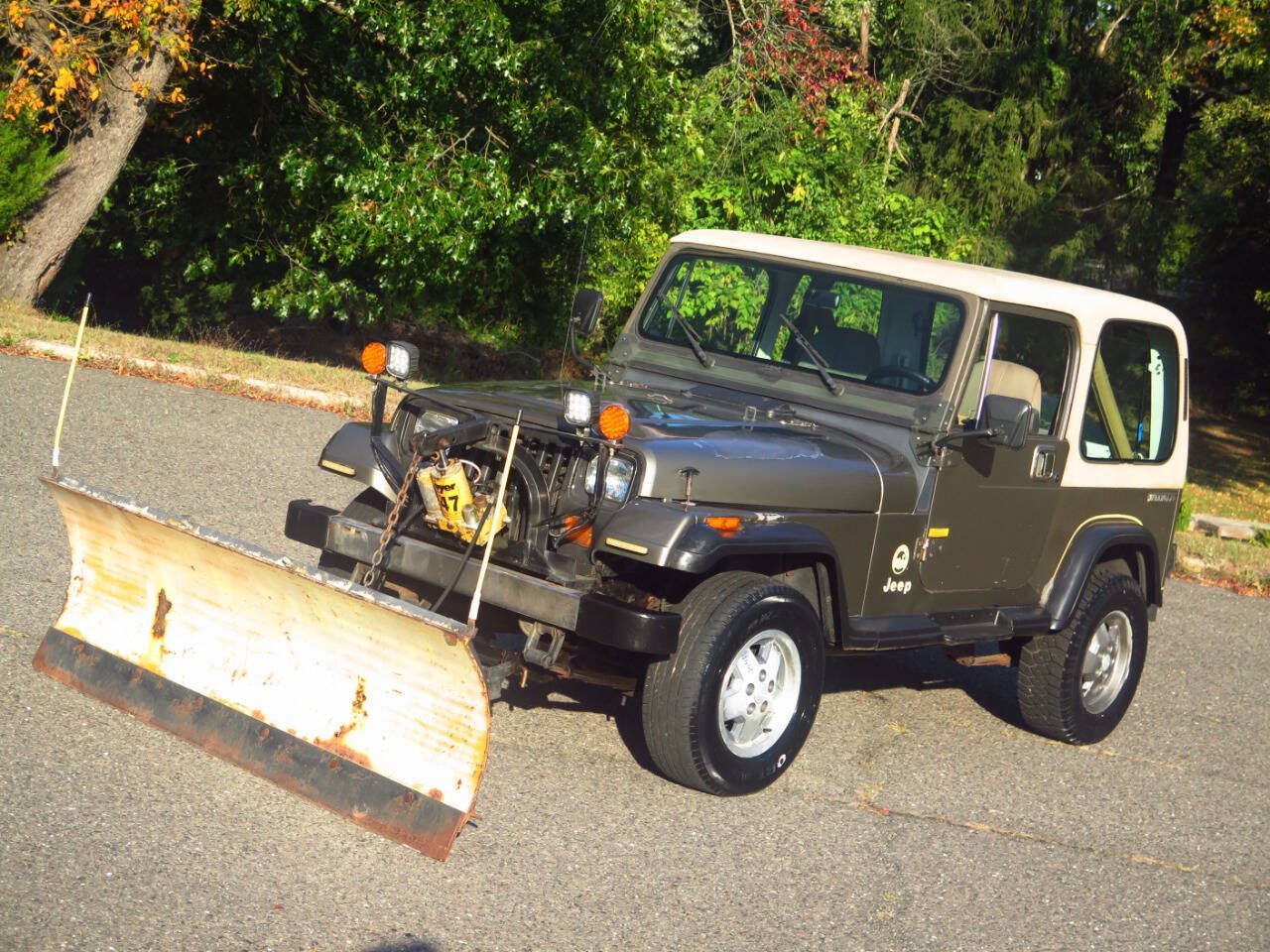 Used 1988 Jeep Wrangler Sahara AWD/4WD image 26
