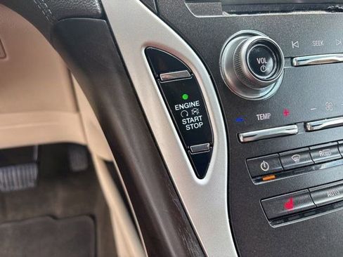 Used 2019 Lincoln Nautilus Select AWD/4WD image 19