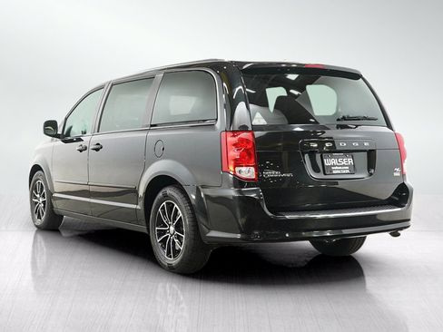Used 2016 Dodge Grand Caravan R/T FWD image 3