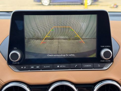 Used 2022 Nissan Sentra SV w/ SV Premium Package image 24